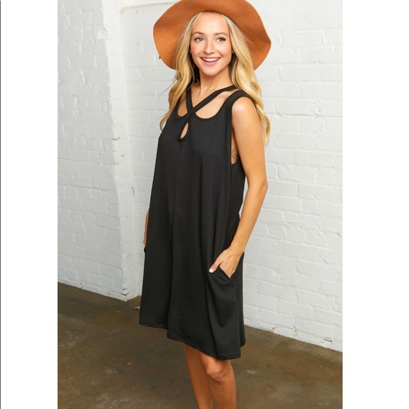 ⭐️Host Pick⭐️ Black Swing Dress - Picture 3 of 4